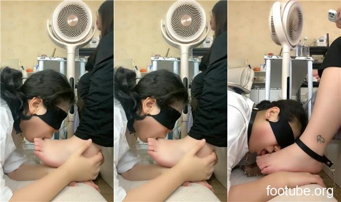 小羊 喜欢舔臭脚丫的闺蜜犬 JS250619-31
