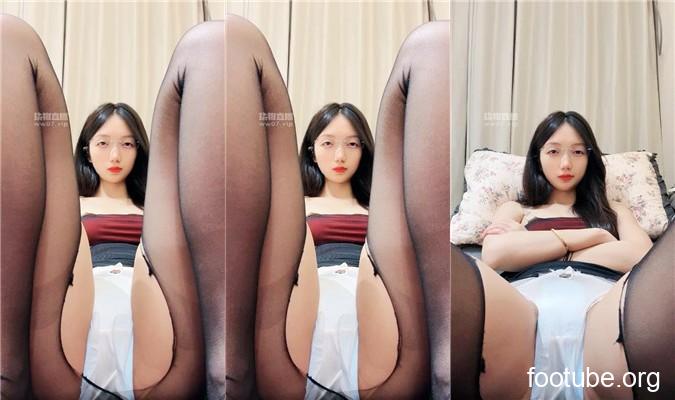 尤雾 厕纸进来舔    250604-44