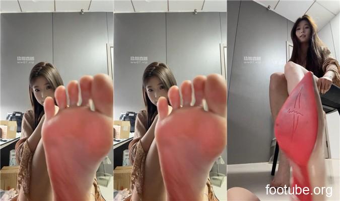 哆乐 滚进来上贡    250606-5