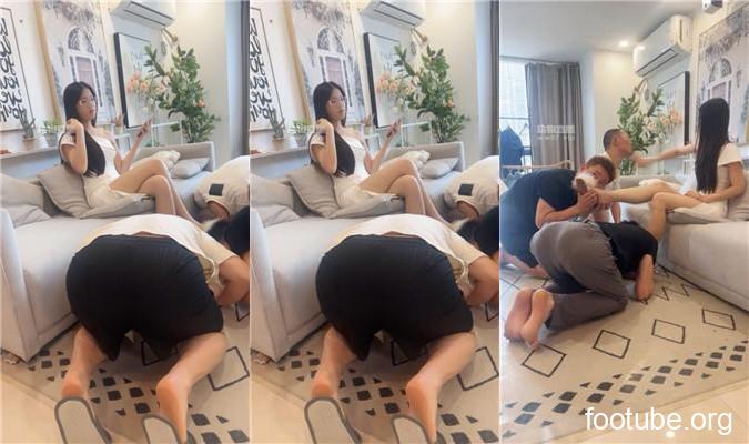 嘉妮 多位贱狗应聘做家奴现场 三视角版  bf54332