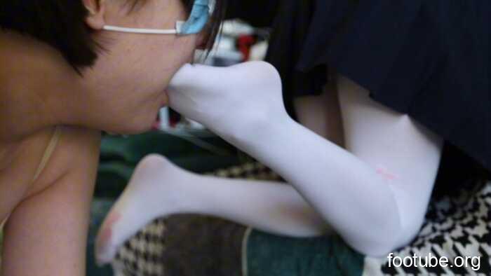 Qianqian JK White Stockings Forced Foot Licking and Deep Throat JS260430-5