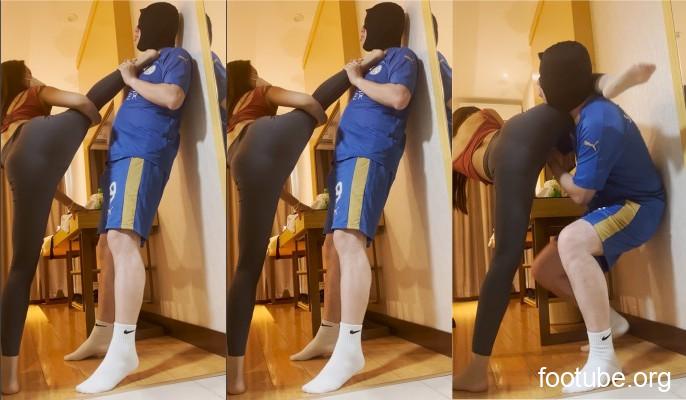 迷之女主瑜伽裤丝袜高踢 侧踩 窒息 YC-241124-4