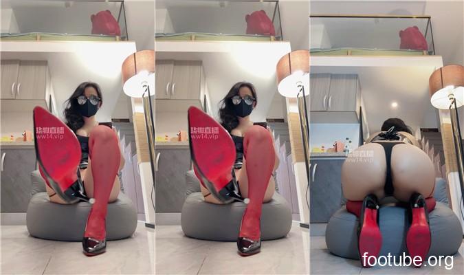 覆面小妈 皮衣吊带红丝袜    250902-2