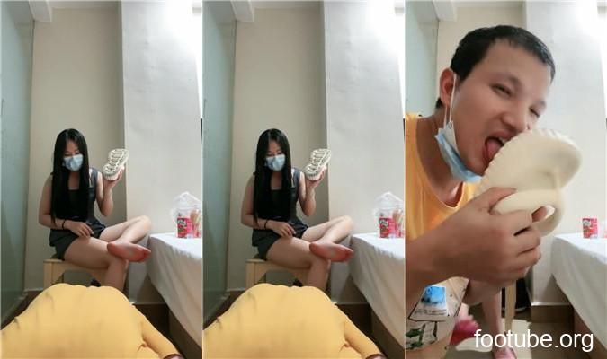 周周 吐口水喂食狗继父 JS250726-22