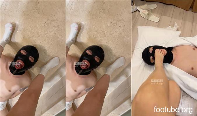 婉纱Sama 圣水羞辱-裸足狂舔 JS250829-41