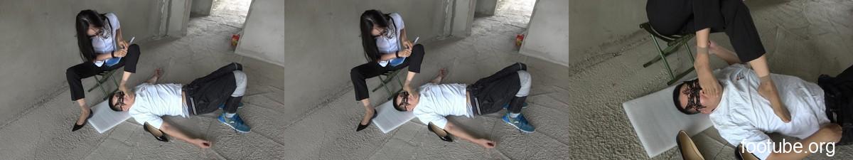 苒溪S 变态员工偷懒被女老板强迫舔脏鞋底闻臭脚羞辱 YC-240909-7